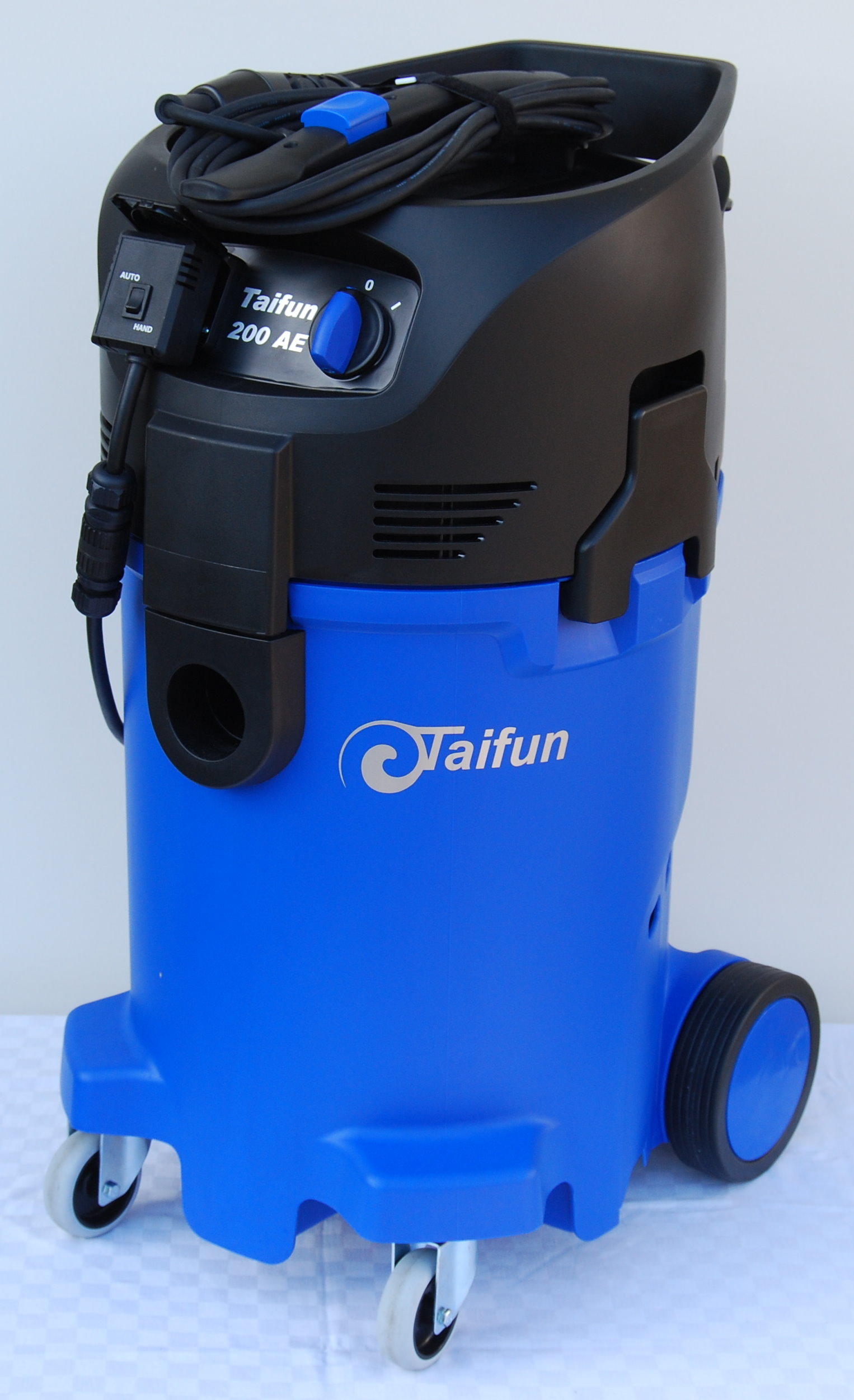 6350605c07cfa099685 Wassersauger für Hochwasser – Schutz für Unternehmen