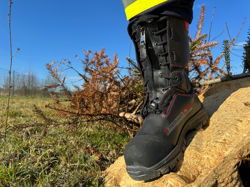 JOLLY-Feuerwehr-Schnürstiefel RED FLAME 9352/A vorne