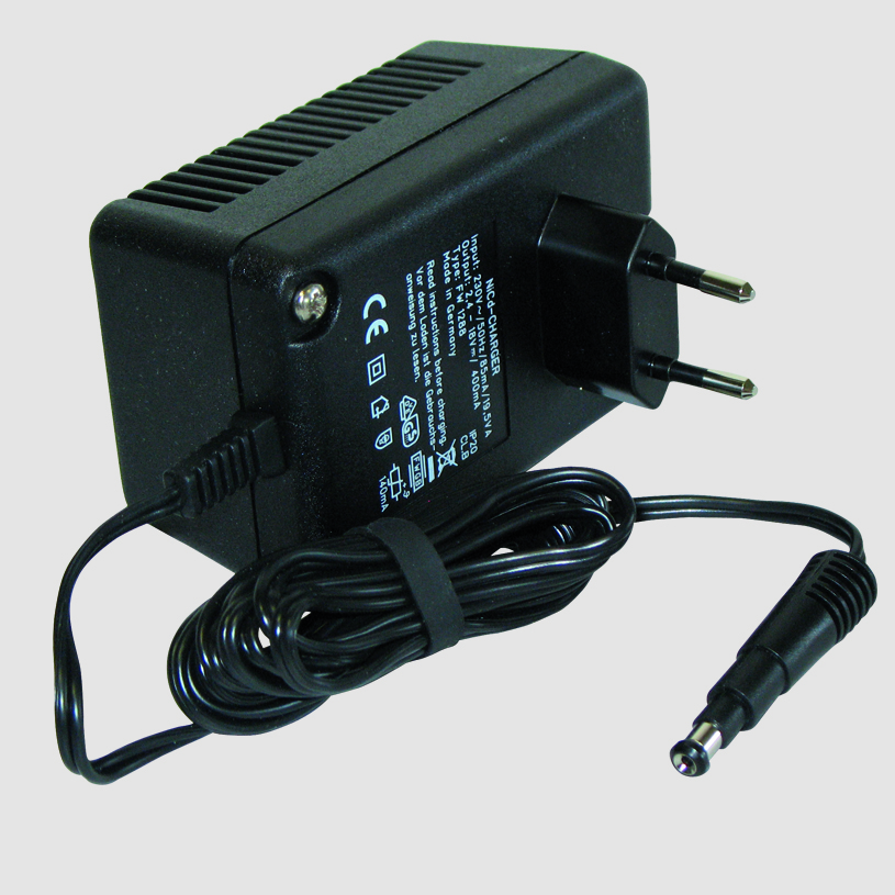 Netz-Ladegerät 230 V mit Ladegerät für Akkus