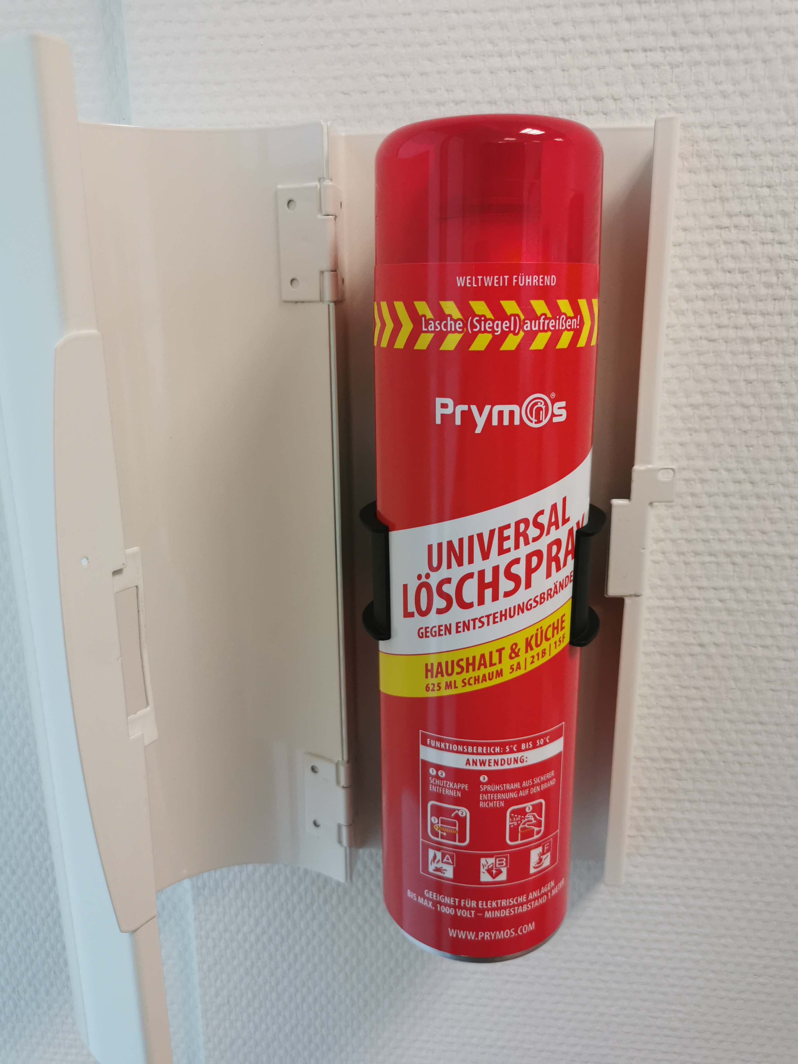 Design Mantel für ein Feuerlöschspray, Reinweiß