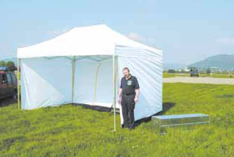 Profi-Schnelleinsatzzelt 4,50 x 3,00 m in Tasche