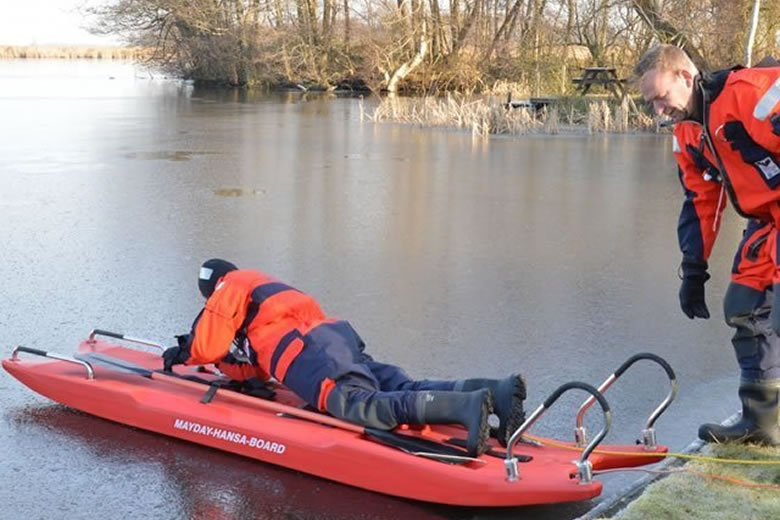 Eisretter MAYDAY Hansa-Board