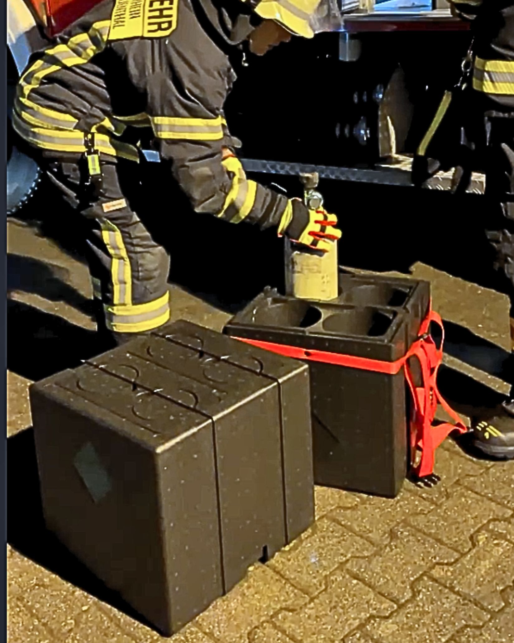 Atemluftflaschen-Transportbox 2.0